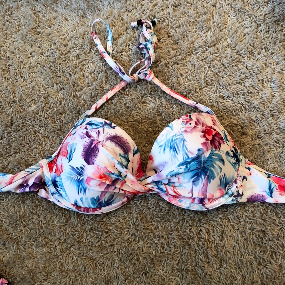 american eagle floral bikini top